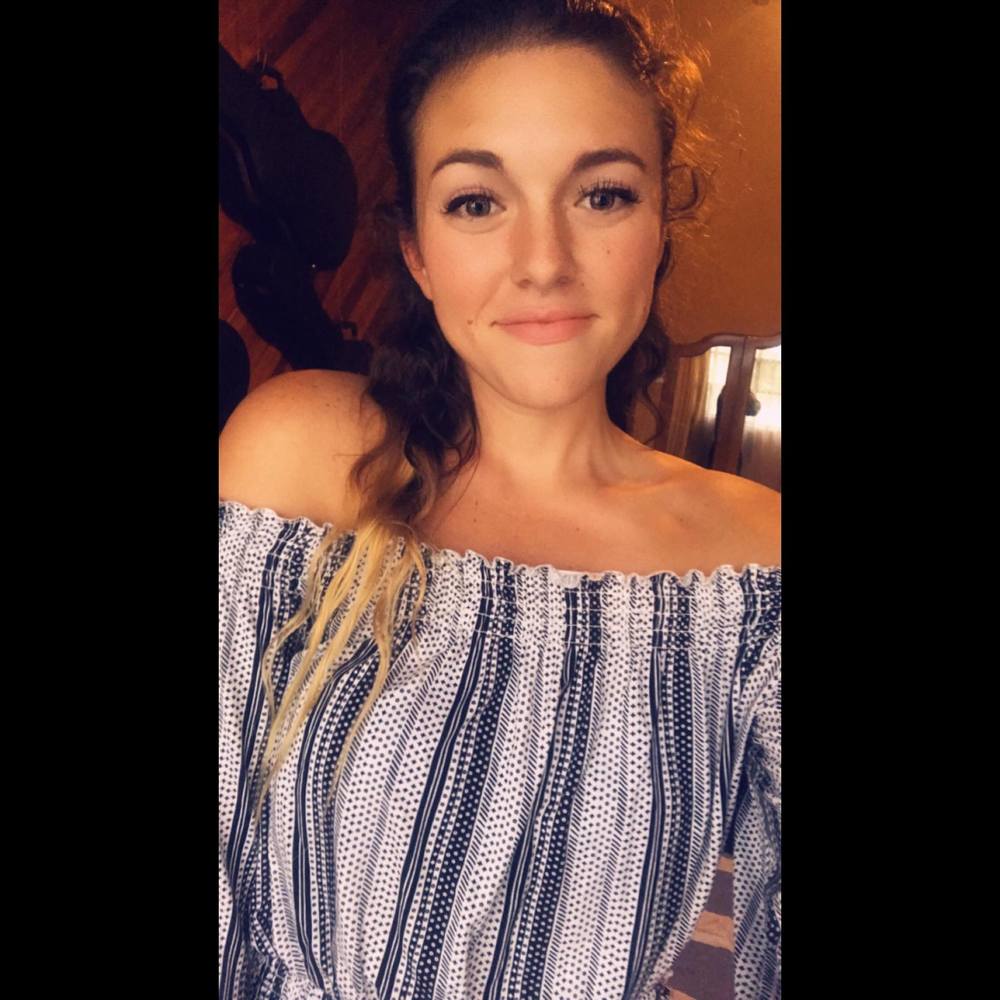 Meet your Posher, Alexandra